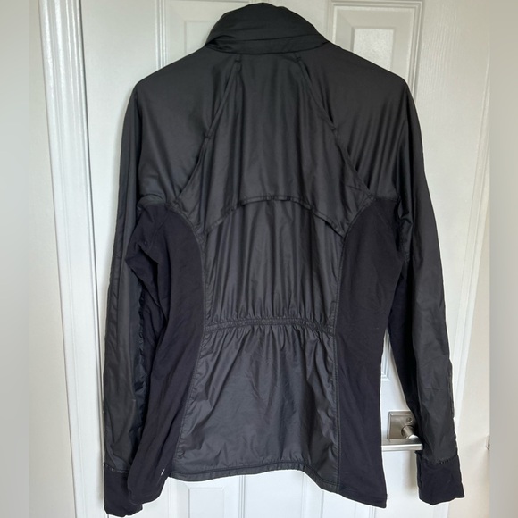 Lululemon Windbreaker Jacket, Black, Size 10 - Picture 6 of 12